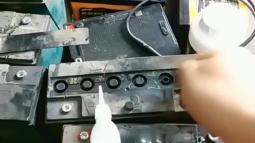 電動車充電超過12小時不轉綠燈,電瓶嚴重發(fā)熱,專業(yè)老師傅教你這樣做